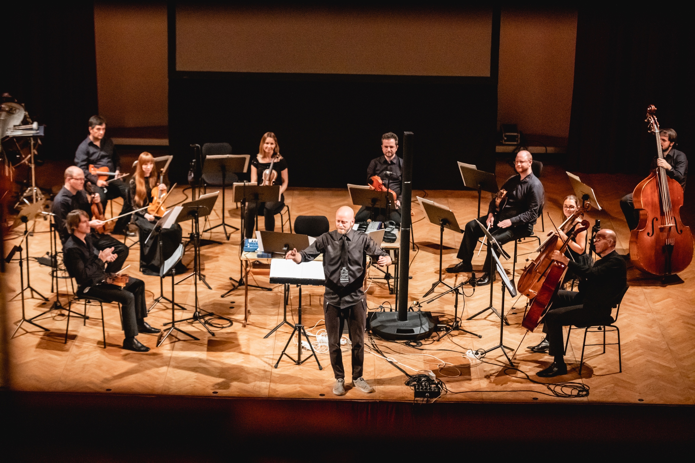 Mobile Phone Orchestra (photo Dejan Bulut)